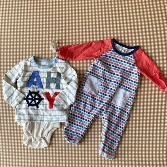 Bundle of Baby Peek stripes jumpsuit & baby
Gap Ahoy onesie. Size 6-9/6-12 Month - Picture 1 of 11